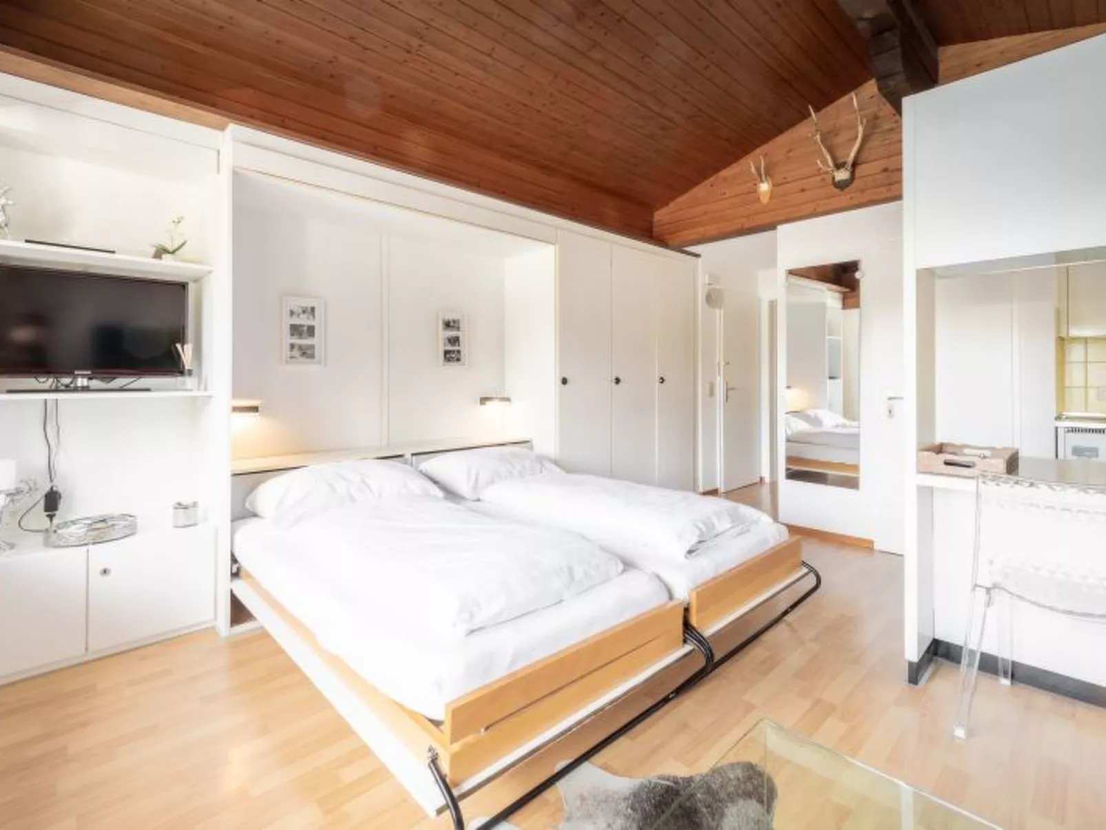 Casa Anita, (Laax Dorf). 2 Zimmerwohnung - Binnen