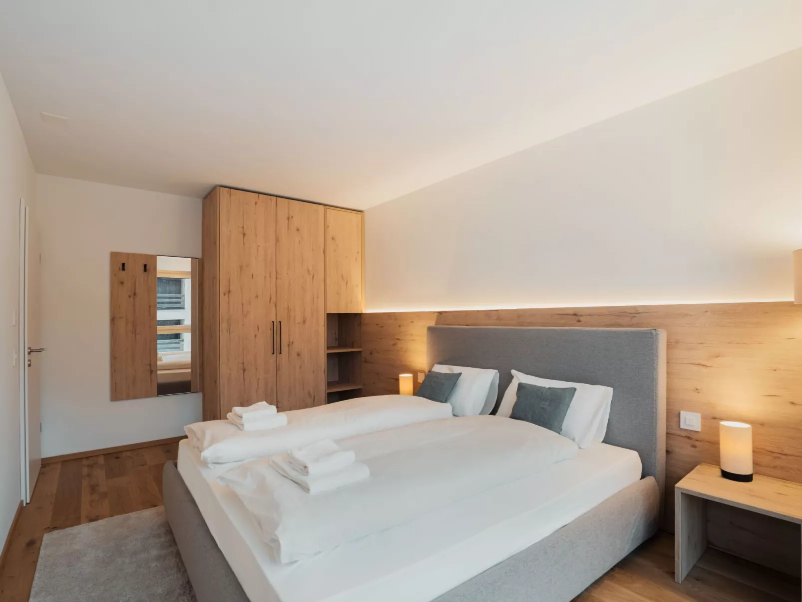 Alpine Apartments, (San Bernardino). - Binnen