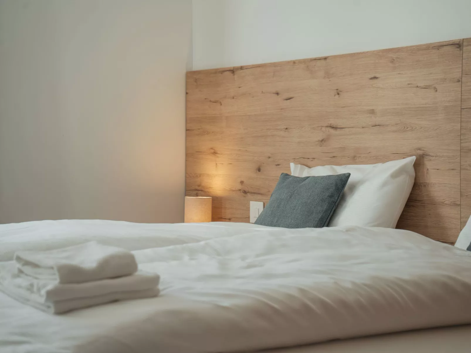 Alpine Apartments, (San Bernardino). - Binnen
