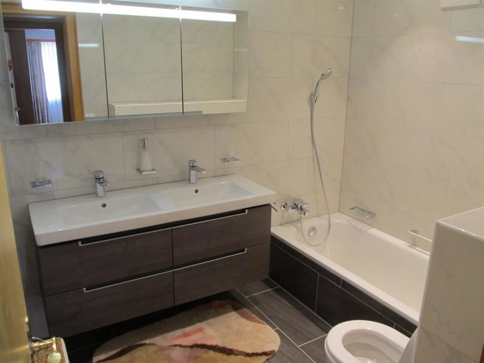 4½-Zimmerwohnung - Binnen