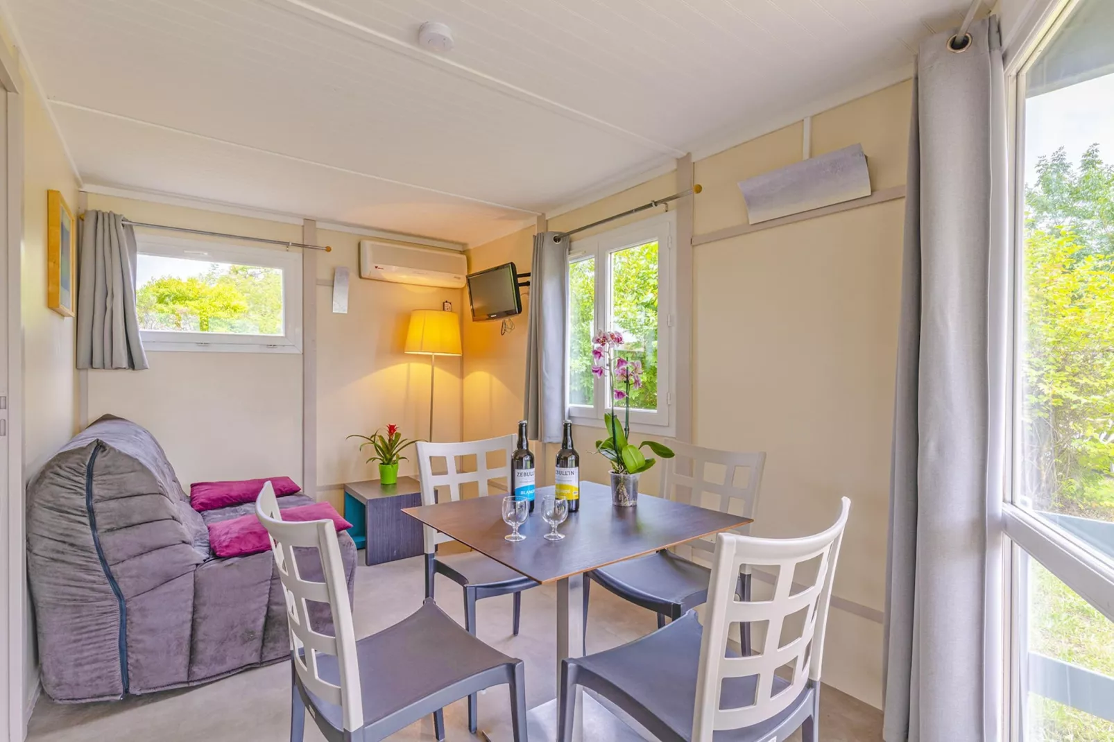 Port Lalande COTTAGE 6 pers OTA - Eetkamer