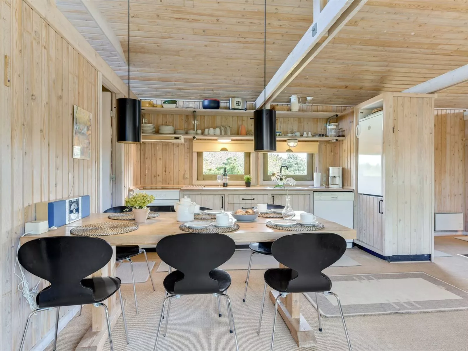 "Aiva" - 1.5km from the sea - Binnen