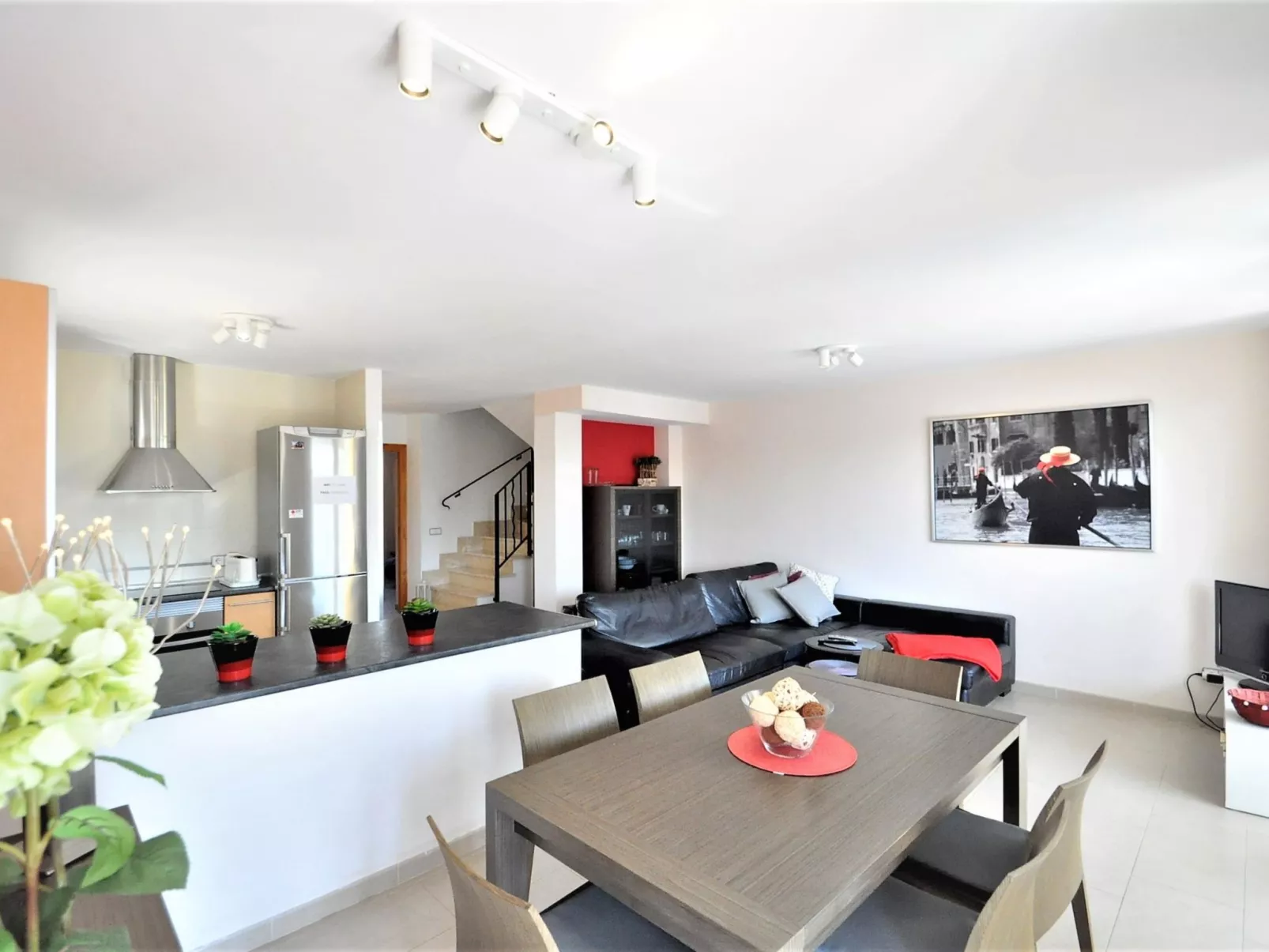 Preciosa villa con vistas al mar, piscina privada, aire acondicionado y wifi id - Binnen