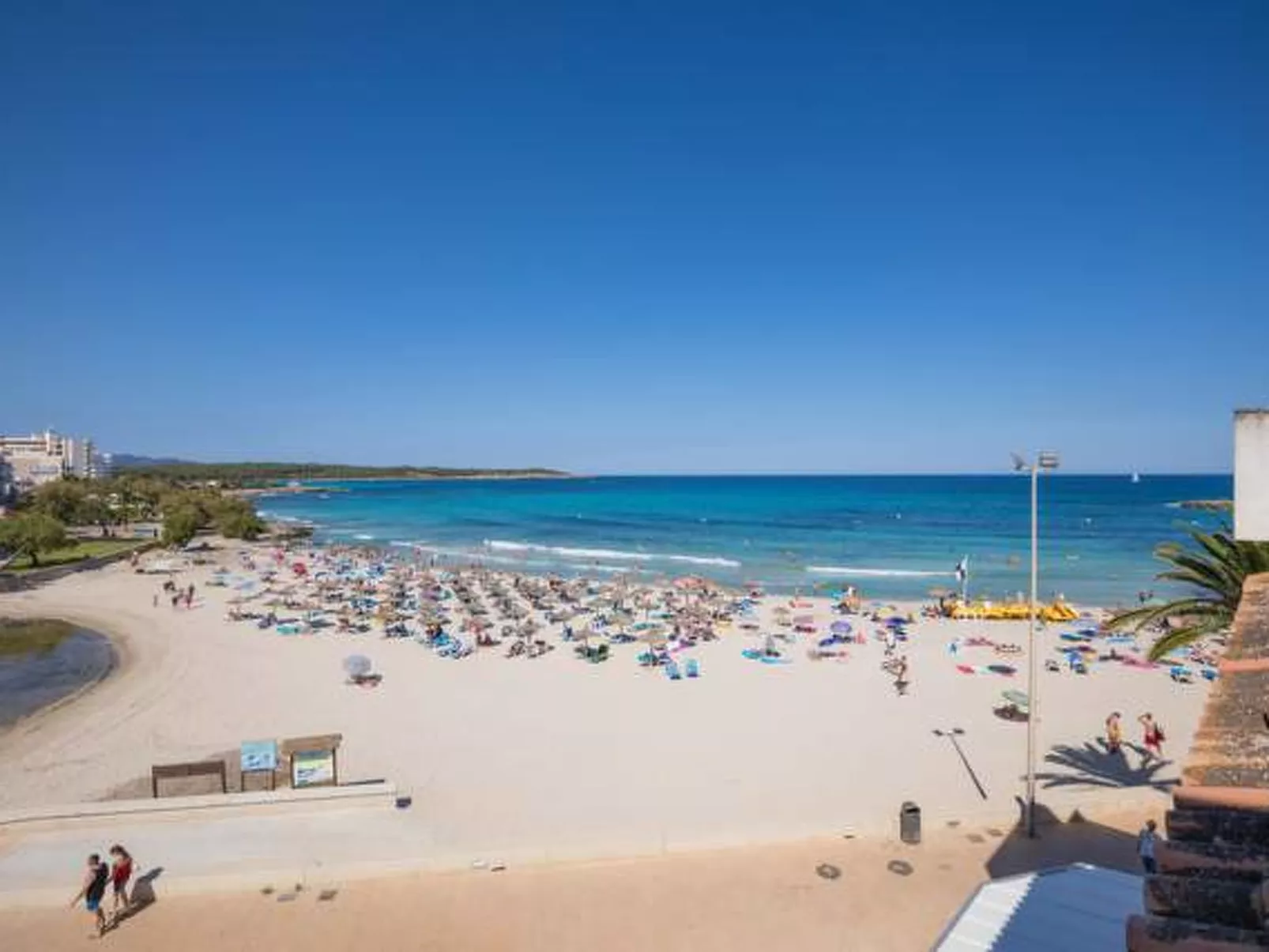 Tolle Wohnung in S'illot-Cala Morlanda mit Terrasse - Buiten