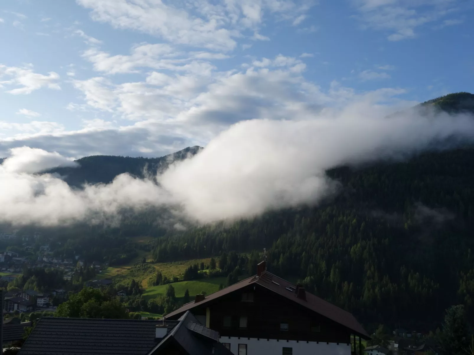 Haus Dorle.Ferienwohnung im Zentrum eines Skigebiets, wenige Geminuten von Skil - Binnen