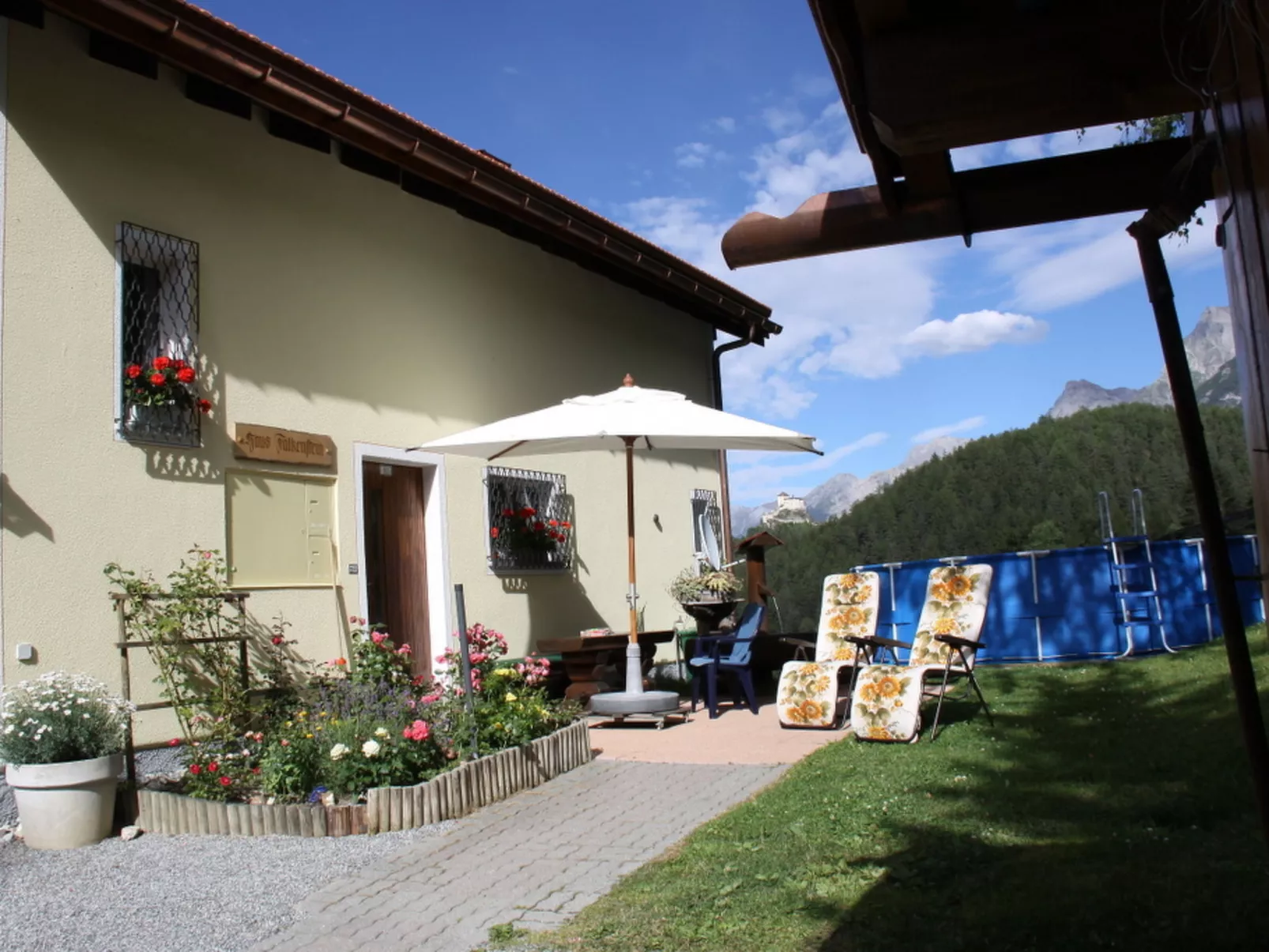 Forsthaus Falkenstein, (Tarasp). - Buiten