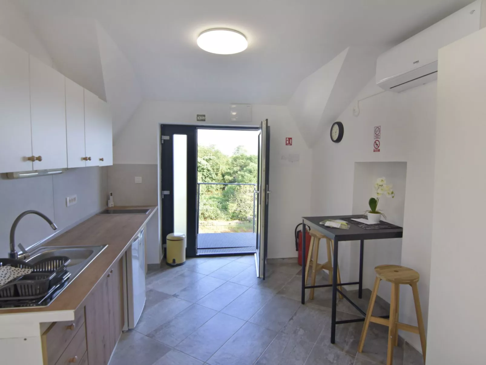 Studio Apartment Fenix 4 - Image-tags.info