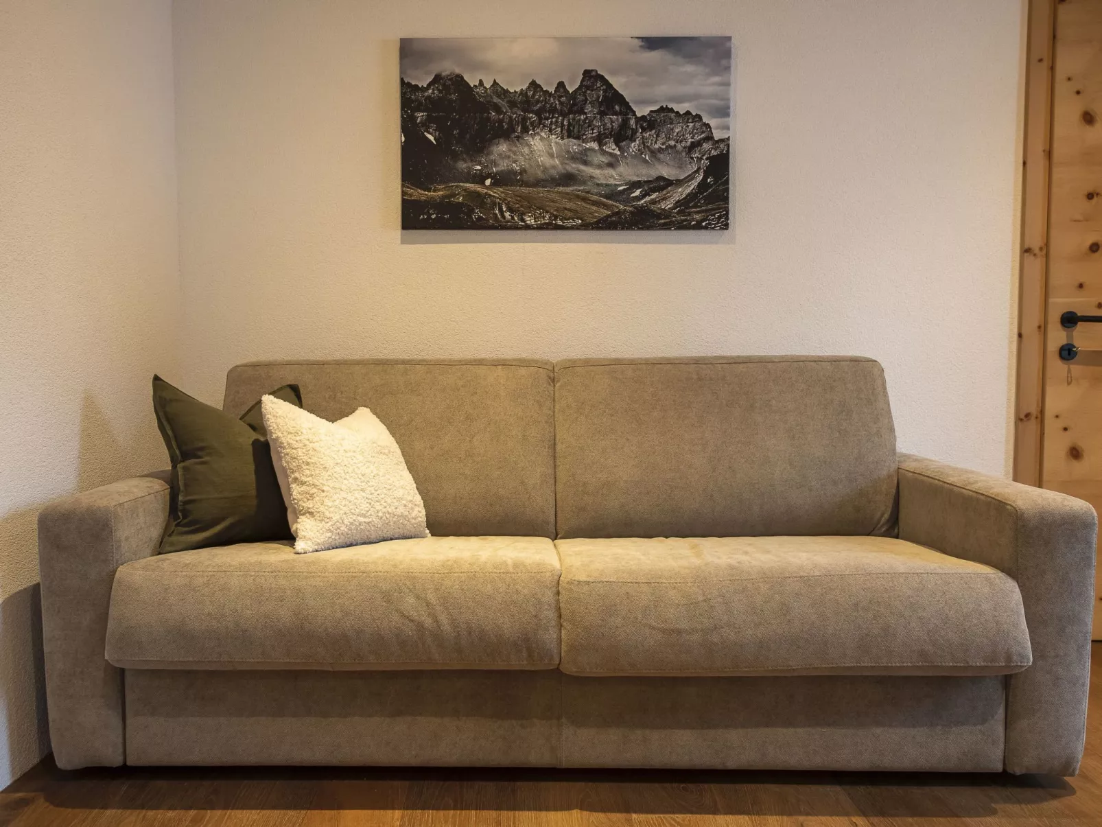 Flem Mountain Lodge, (Flims Waldhaus). Moderne neue 4.5 Ferienwohnung - Binnen