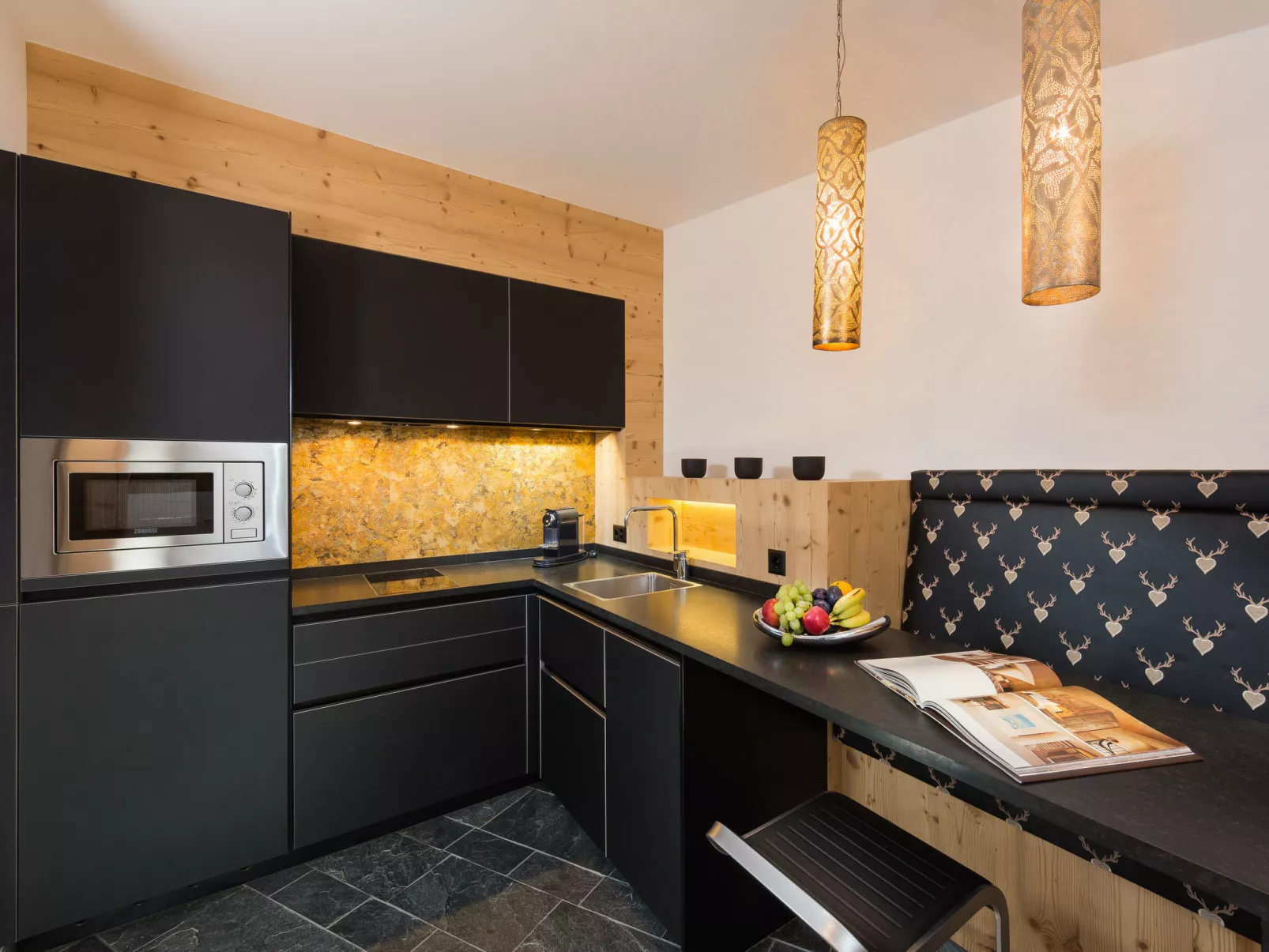 Alpinlodge & spa*****, (Samnaun-Ravaisch). - Binnen