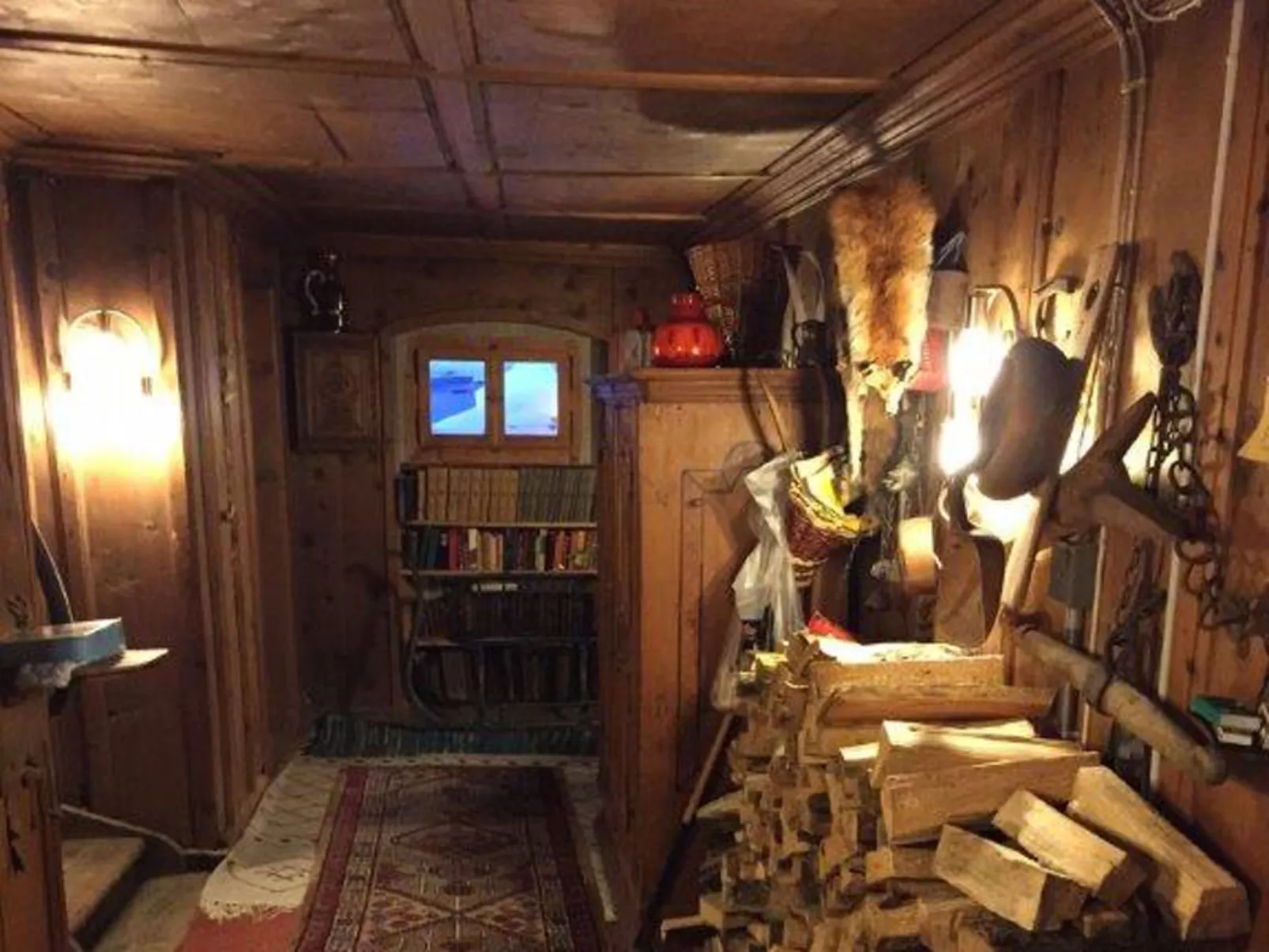 Wohnung Etter Albertinihaus, (Splügen). - Binnen