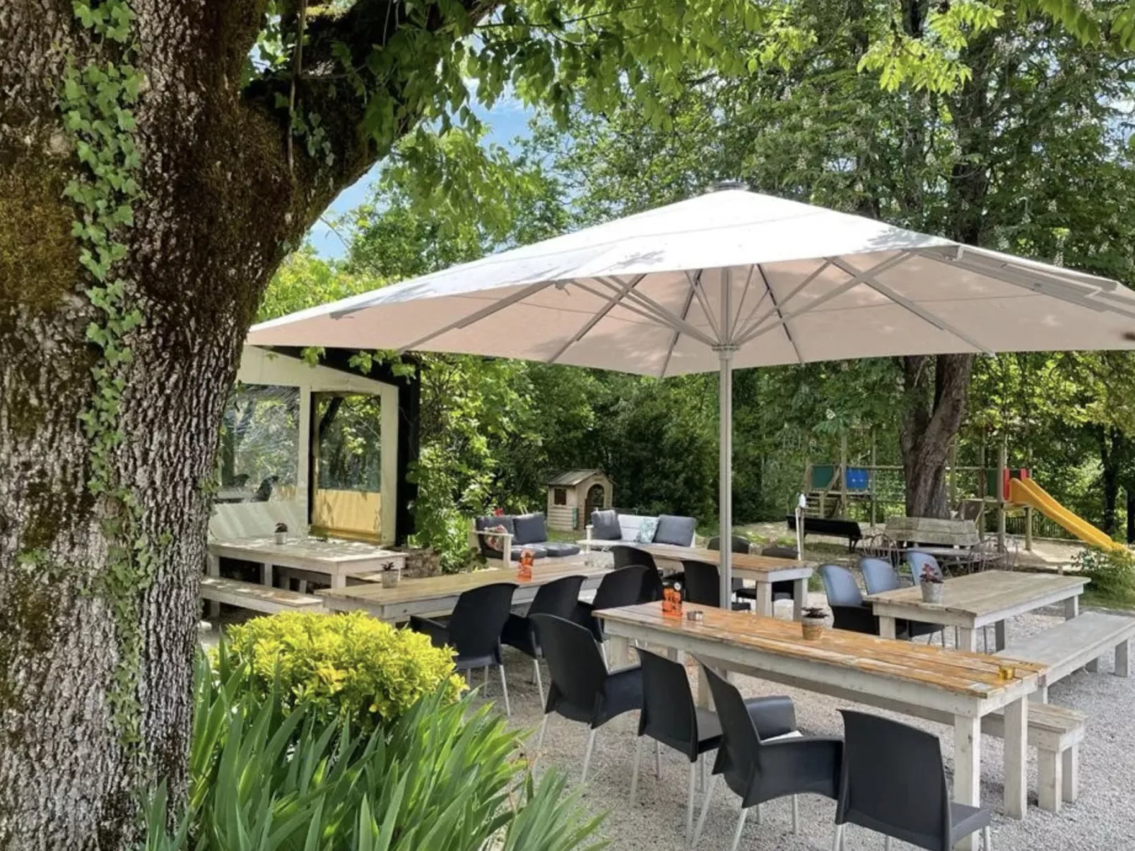 Camping Le Clou - Lodge de Luxe - Buiten