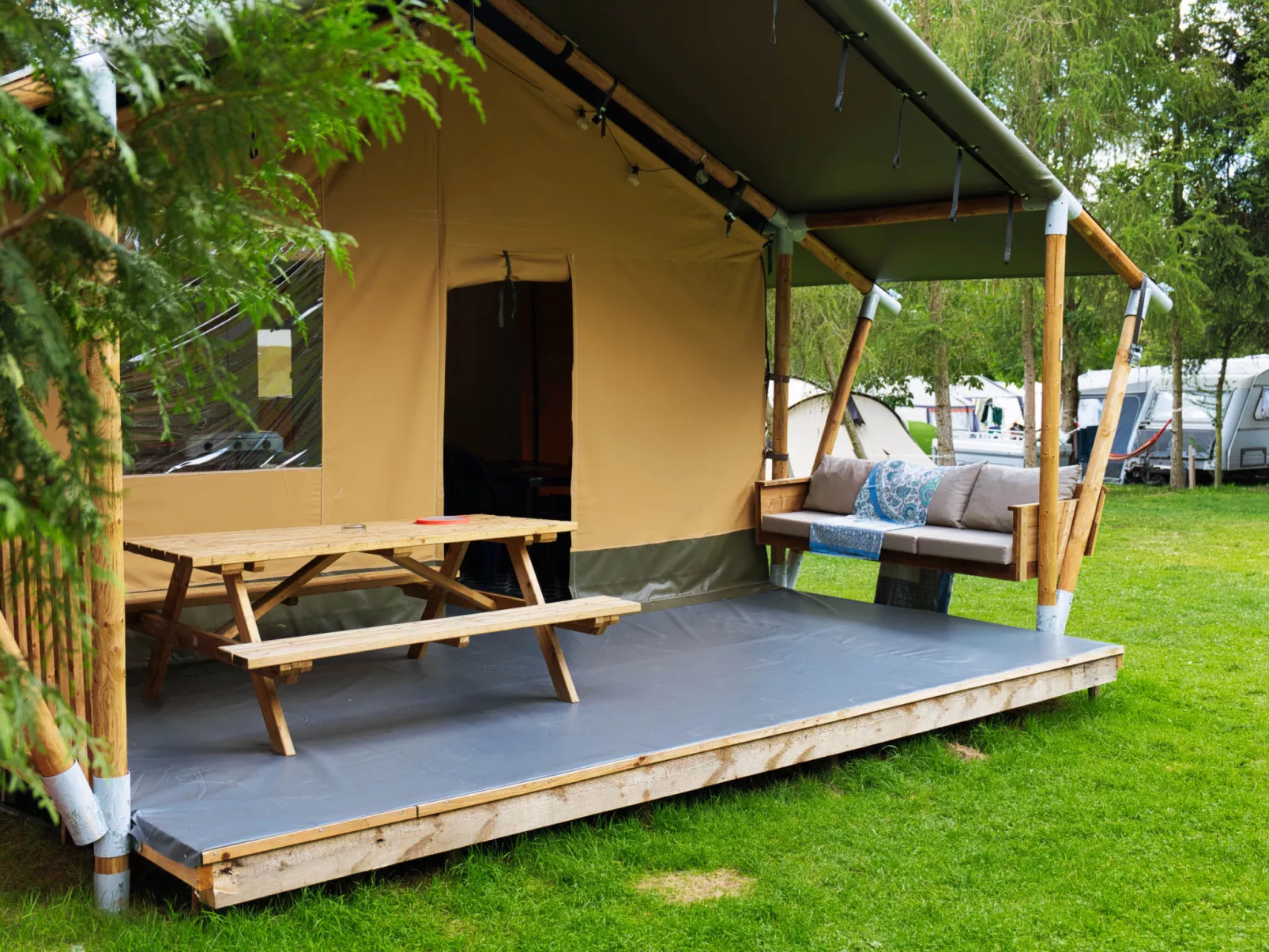 Camping 2000 - Safaritent Medium - Buiten
