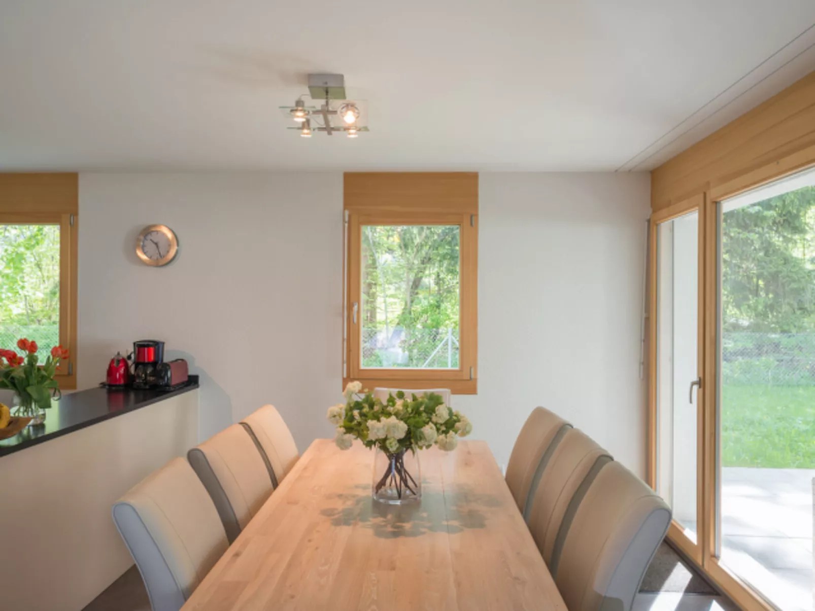 Mirasol, (Flims Waldhaus). 4.5 Zimmerwohnung - Binnen