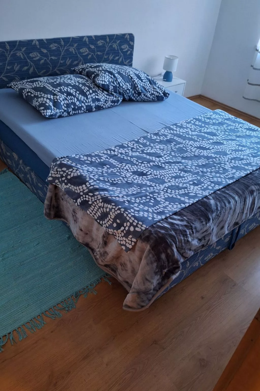 Zwei-Zimmer-Wohnung in der Nähe des Zentrums und des Palastes - Image-tags.info