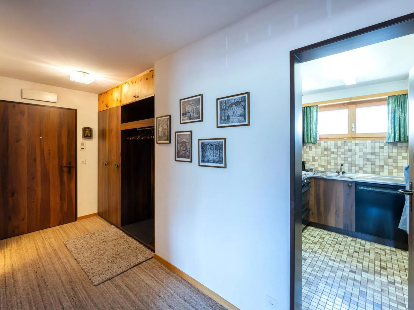 2½-Zimmerwohnung - Binnen