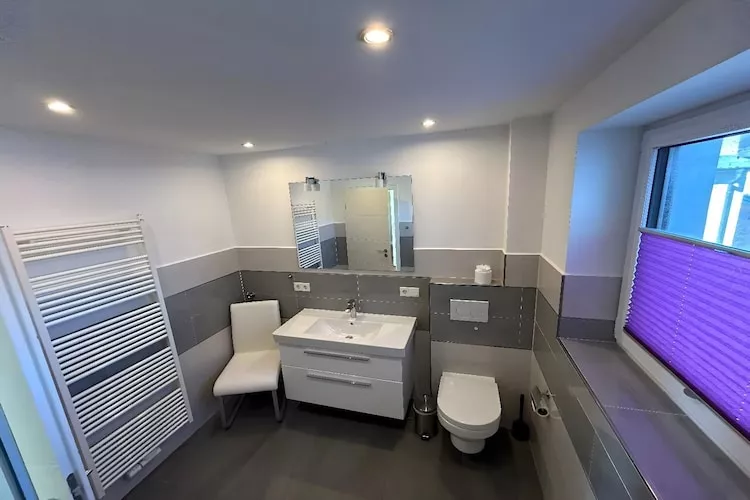 Ferienwohnung Schöne Aussicht - Badkamer