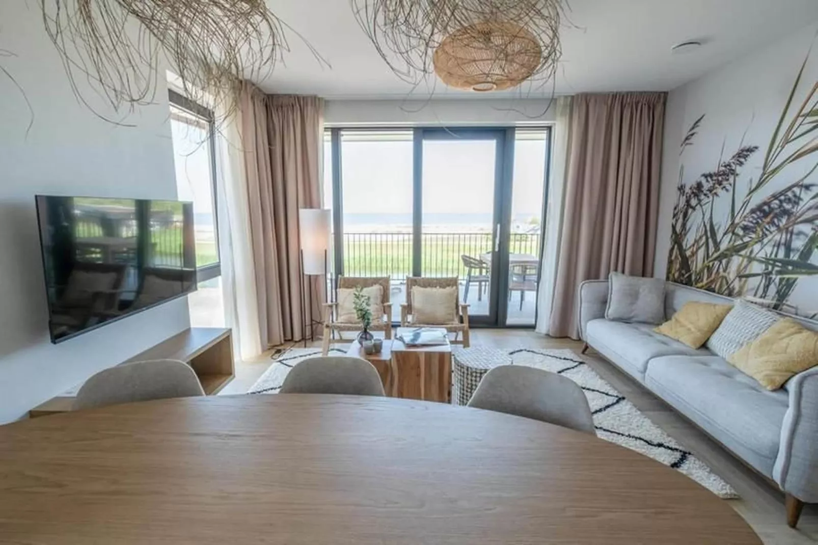 Luxury Beach Apartment | 4+2 Pers. - Eetkamer