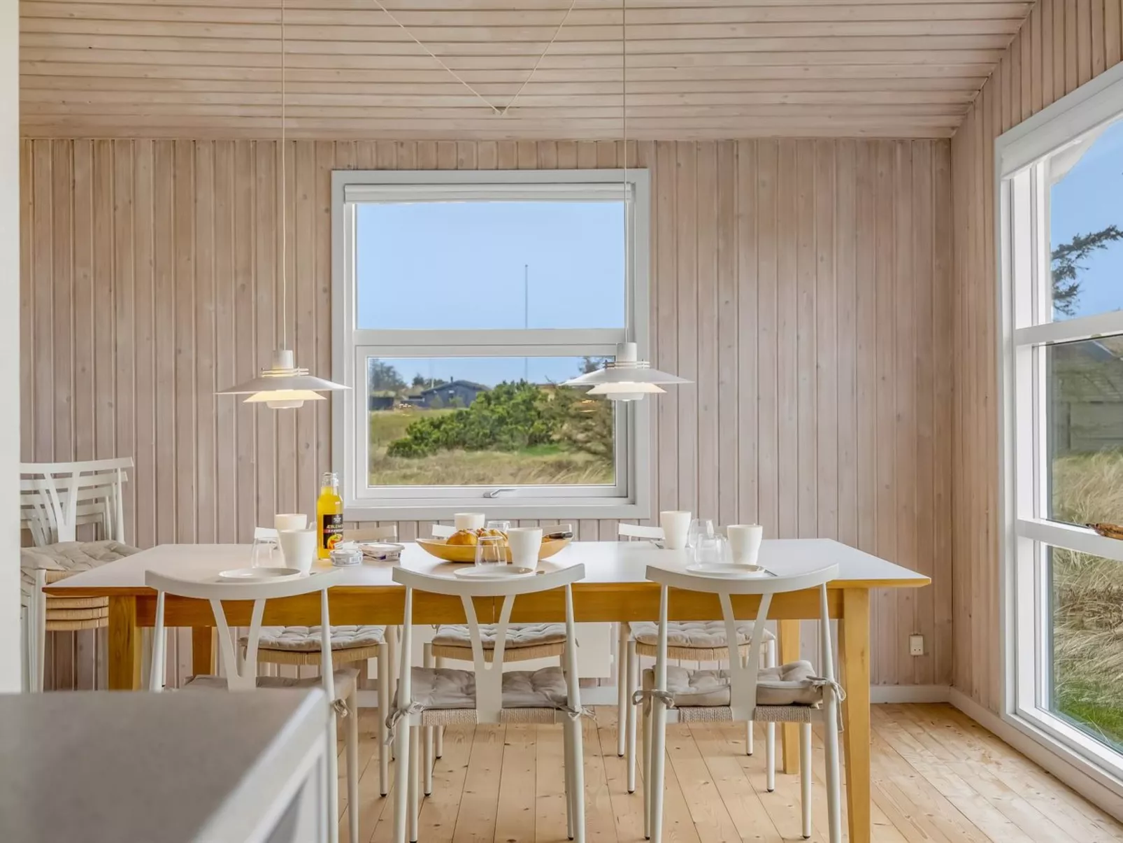 "Sighfrith" - 500m from the sea - Binnen