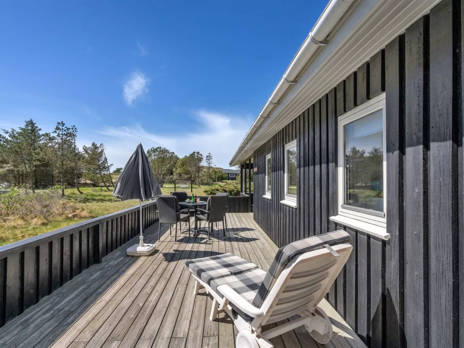 "Melisande" - 950m from the sea - Buiten
