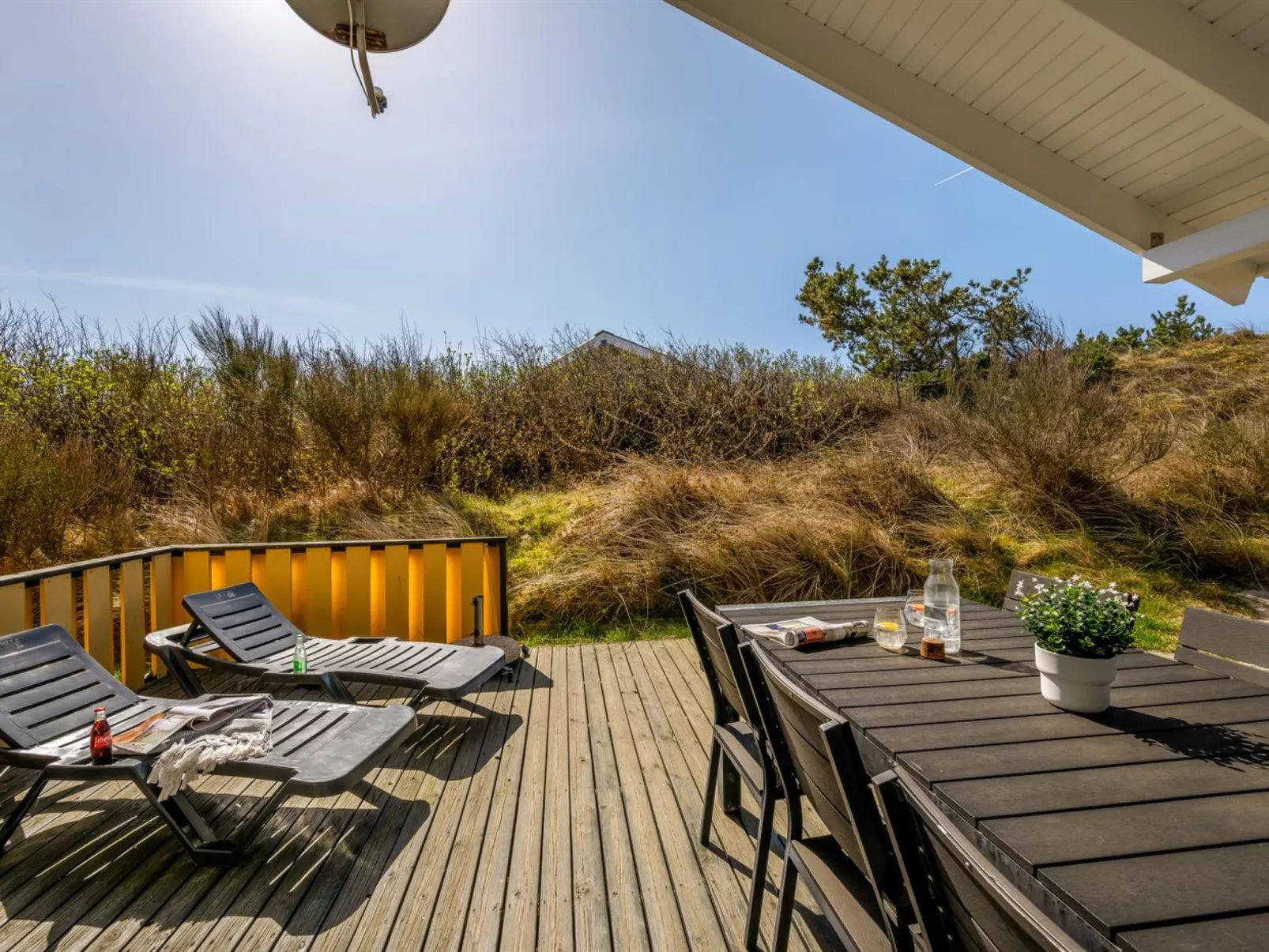 "Midja" - 800m from the sea - Buiten