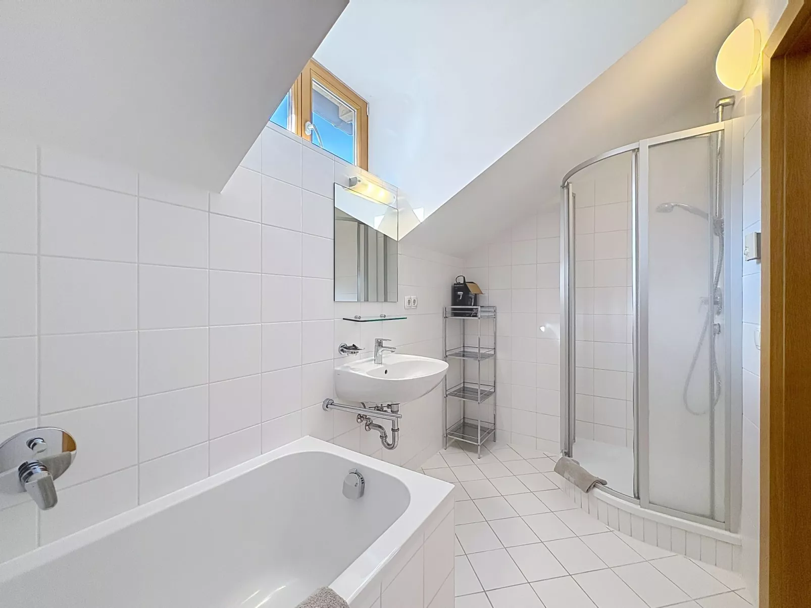 Family Comfort by SMR with Pool and Spa - Binnen