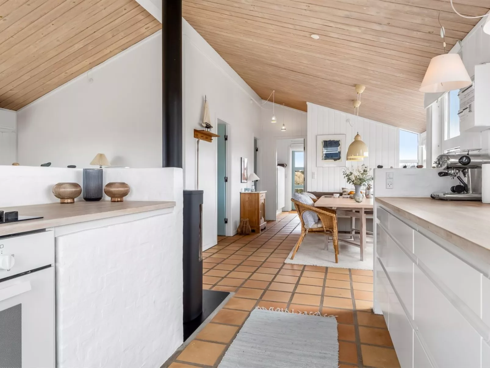"Enni" - 350m from the sea - Binnen