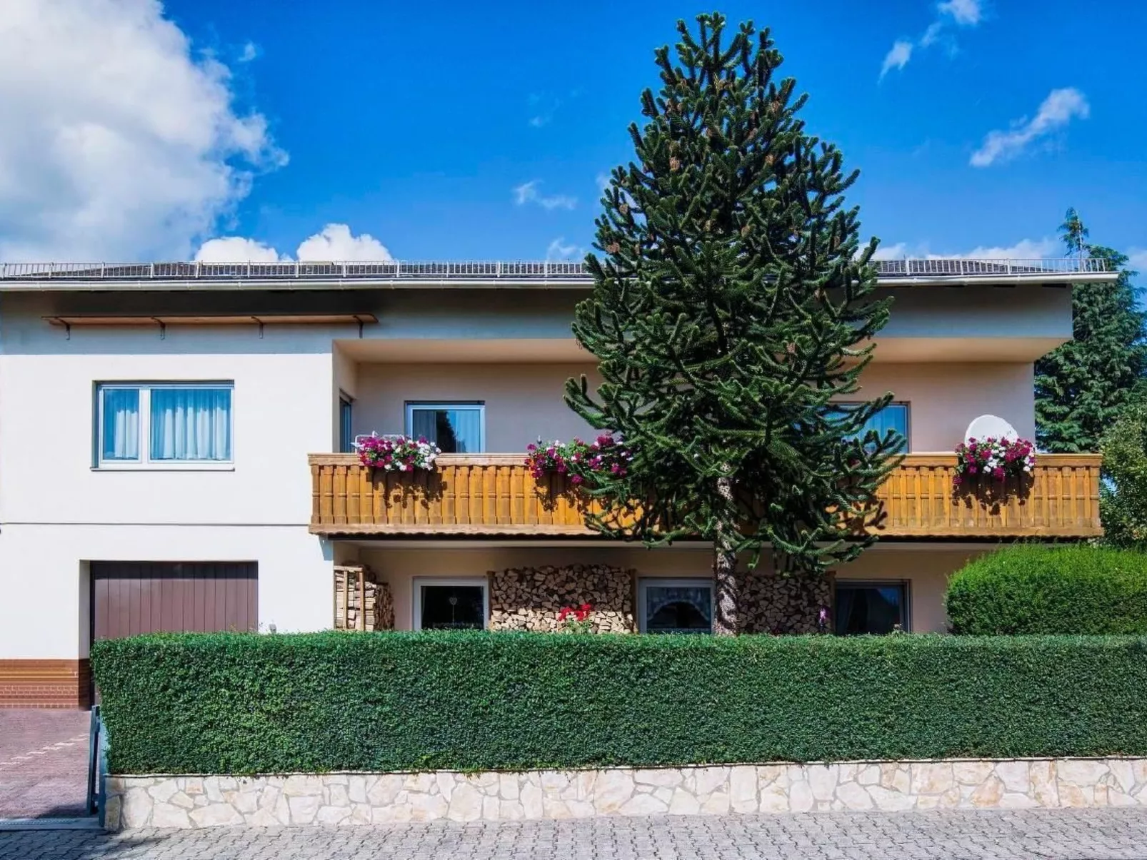 4 Sterne Ferienwohnung mit 3 Schlafzimmern, Nähe Limburg, Rheingau,Taunus, West - Binnen