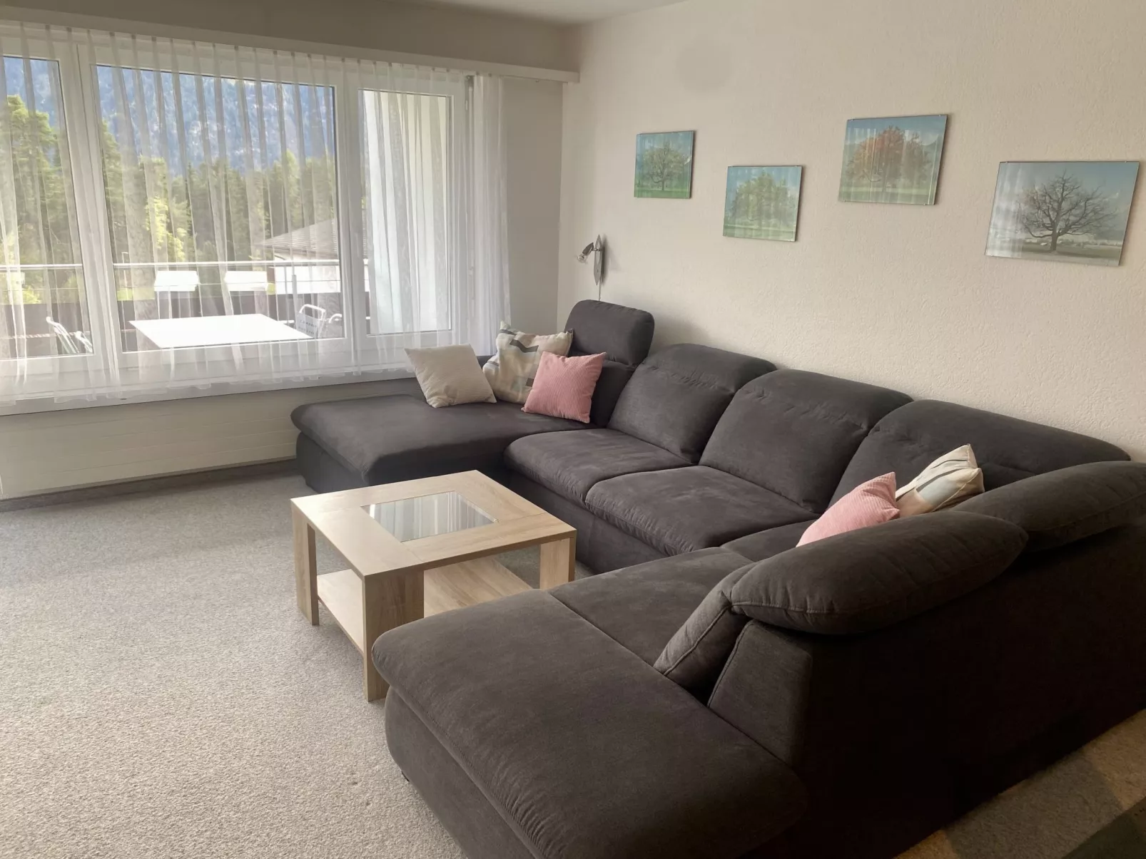 Casa Pignia - Roth, (Laax GR). 3-Zimmerwohnung - Binnen