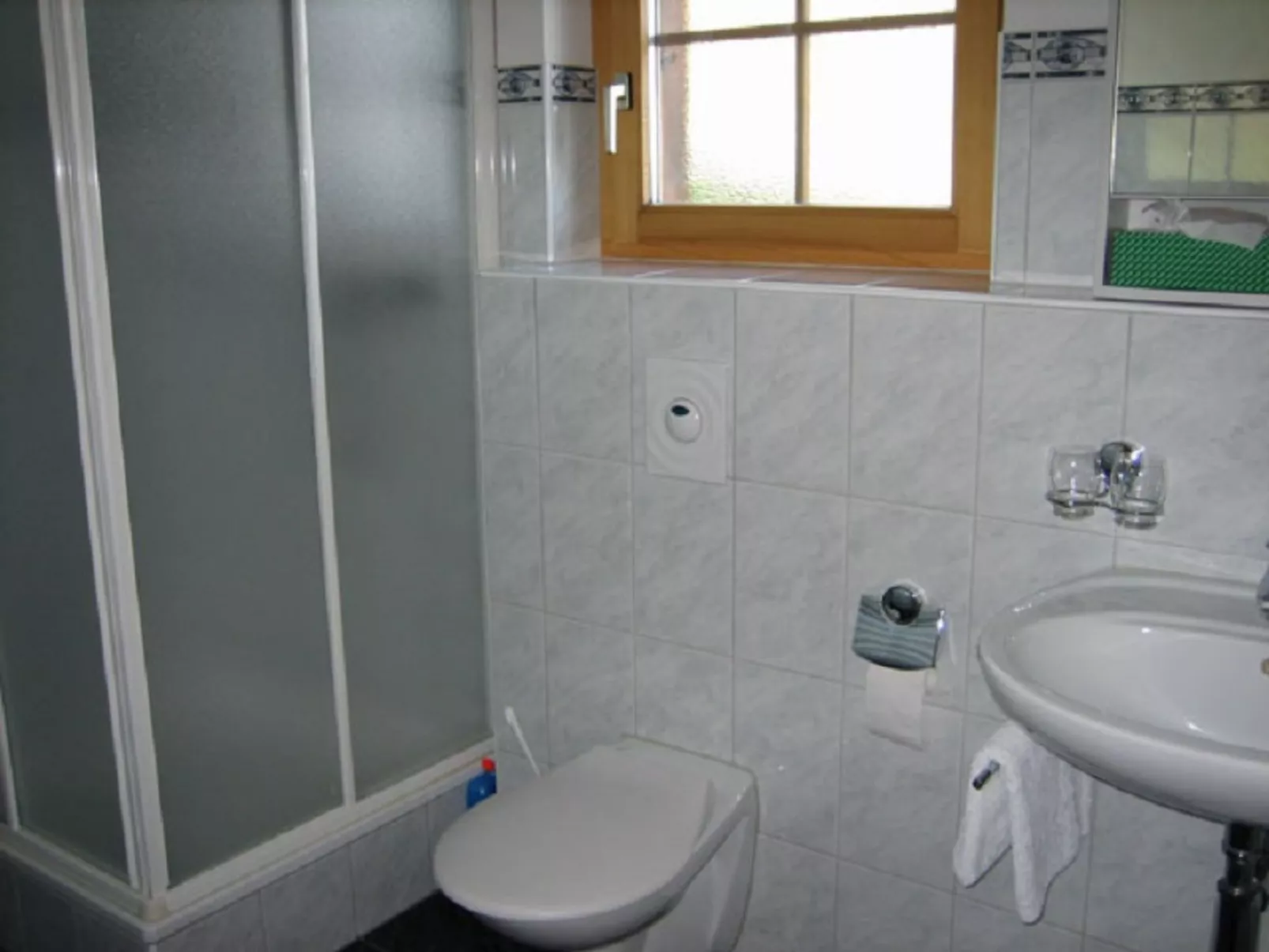 Er Liung, (Falera). 2 Zimmerwohnung - Binnen