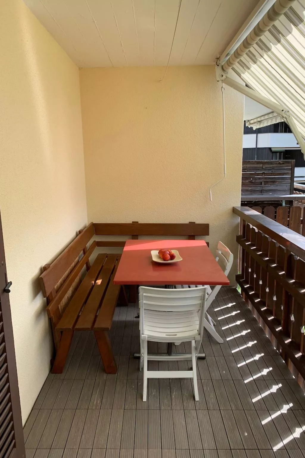 Arcula, (Flims Dorf). Grosszügige 3.5 Zimmerwohnung, 105 m2, ruhig & zentral ge - Buiten