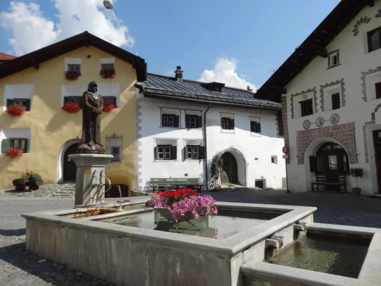 Brentsch A34, (Scuol). - Buiten