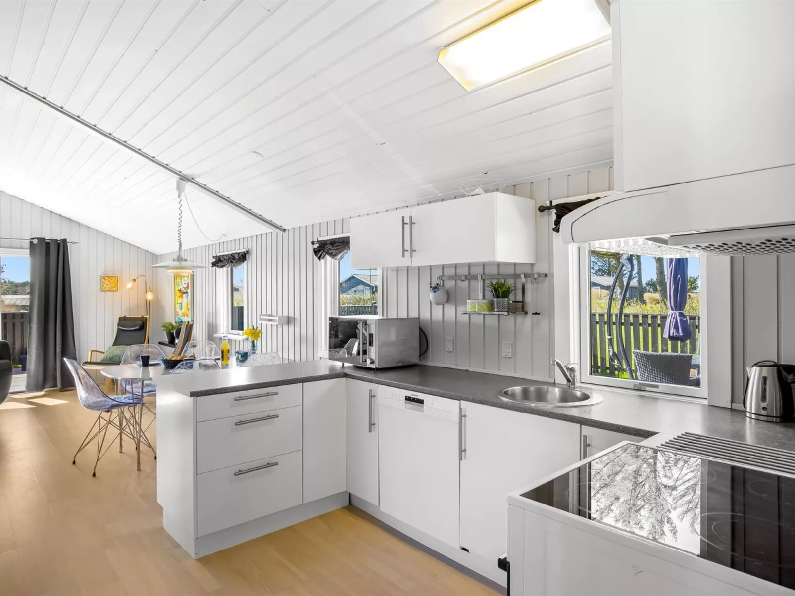 "Kiana" - 800m from the sea - Binnen