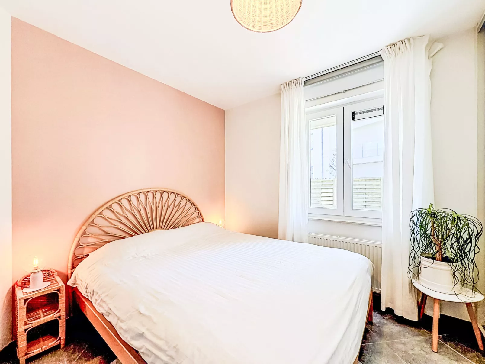 Petite Oasis with garden - Binnen