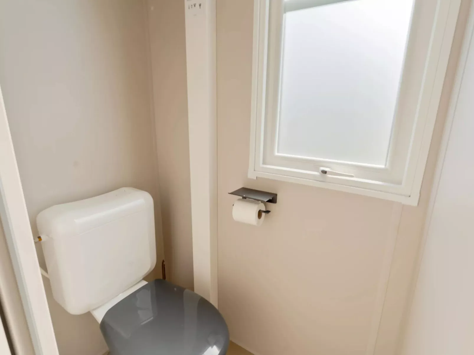 Camping Papillon Bouillon - Vakantiehuis Premium - Binnen