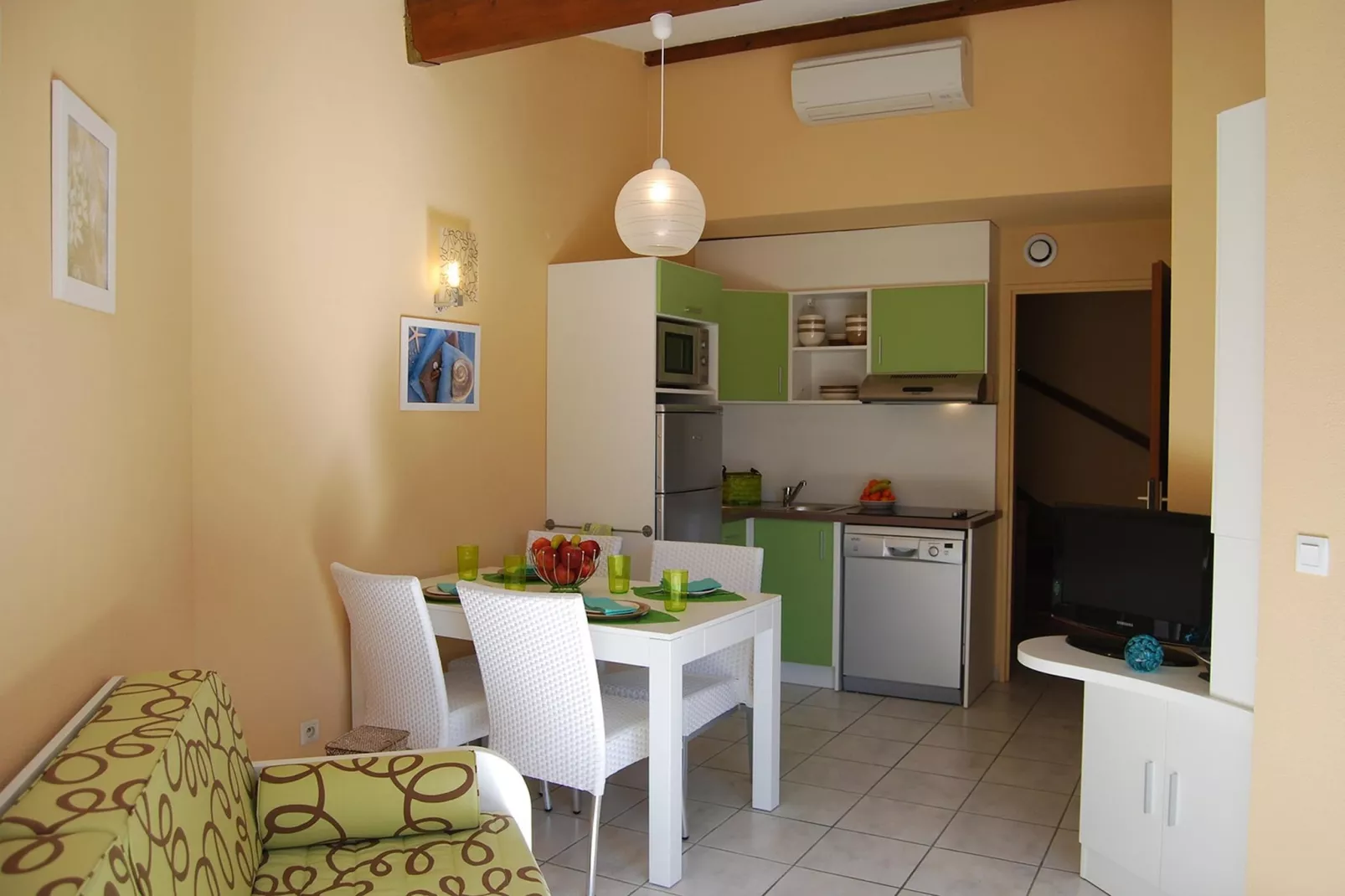 Les Jardins de Neptune MAISONNETTE DUPLEX 4/6 pers CLIMATISÉE OTA - Eetkamer
