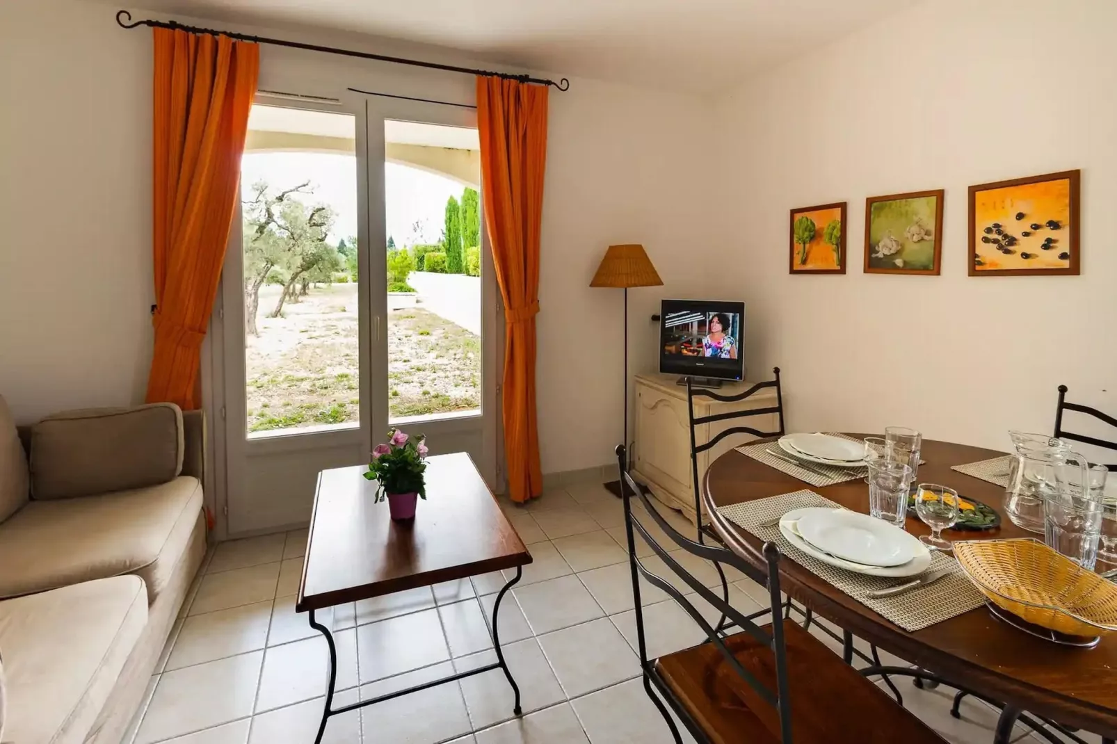 Le Domaine De Bourgeac 2/3 Rooms Duplex 6 pax OTA - Eetkamer