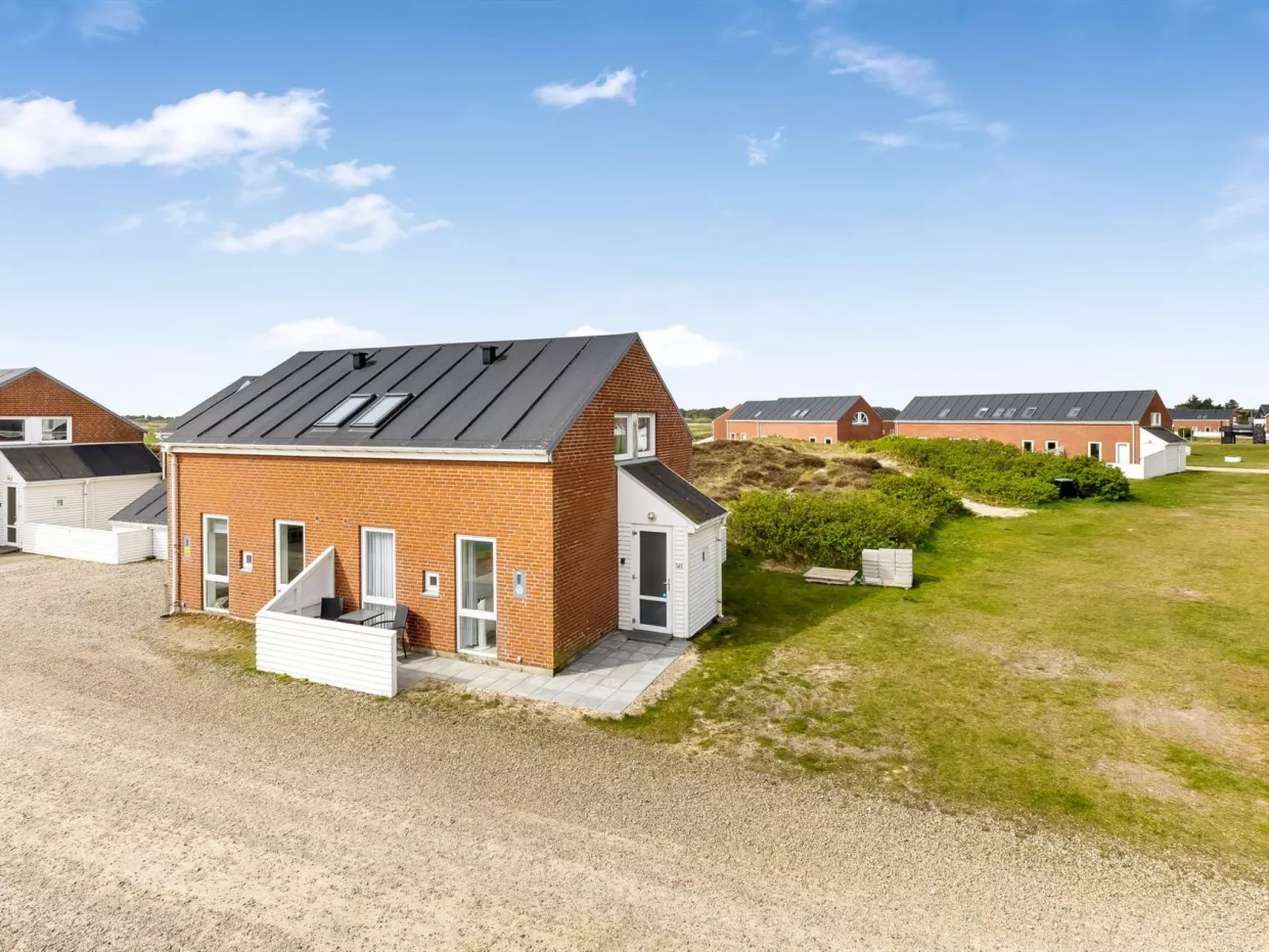 "Aswith" - 2.3km from the sea - Buiten