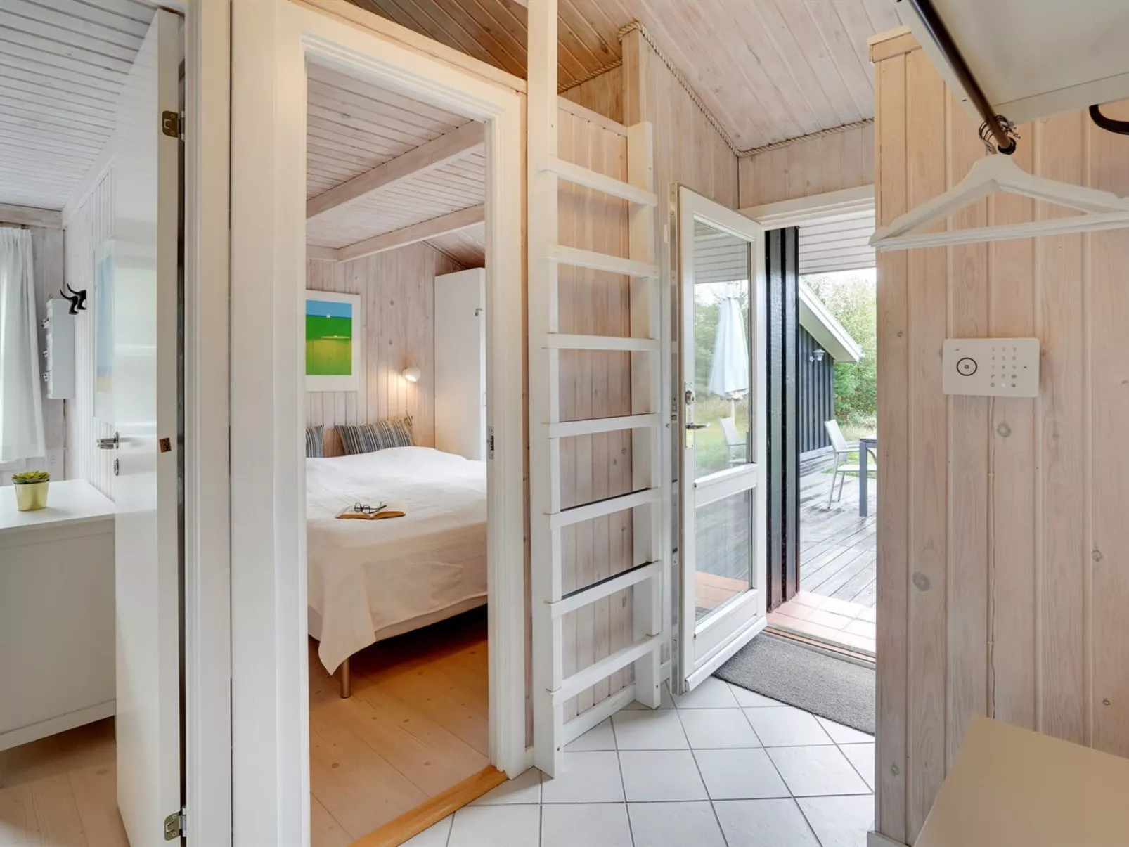 "Hagbard" - 2.6km from the sea - Binnen
