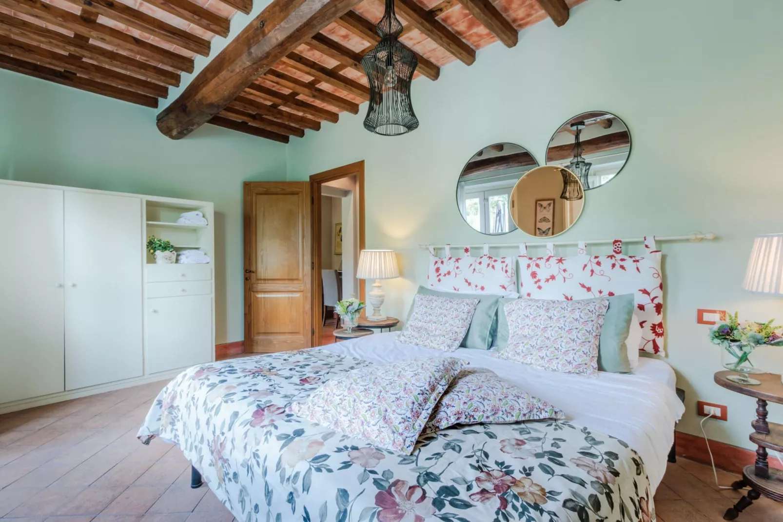 Donato, Farmhouse Apartment with Pool - Slaapkamer