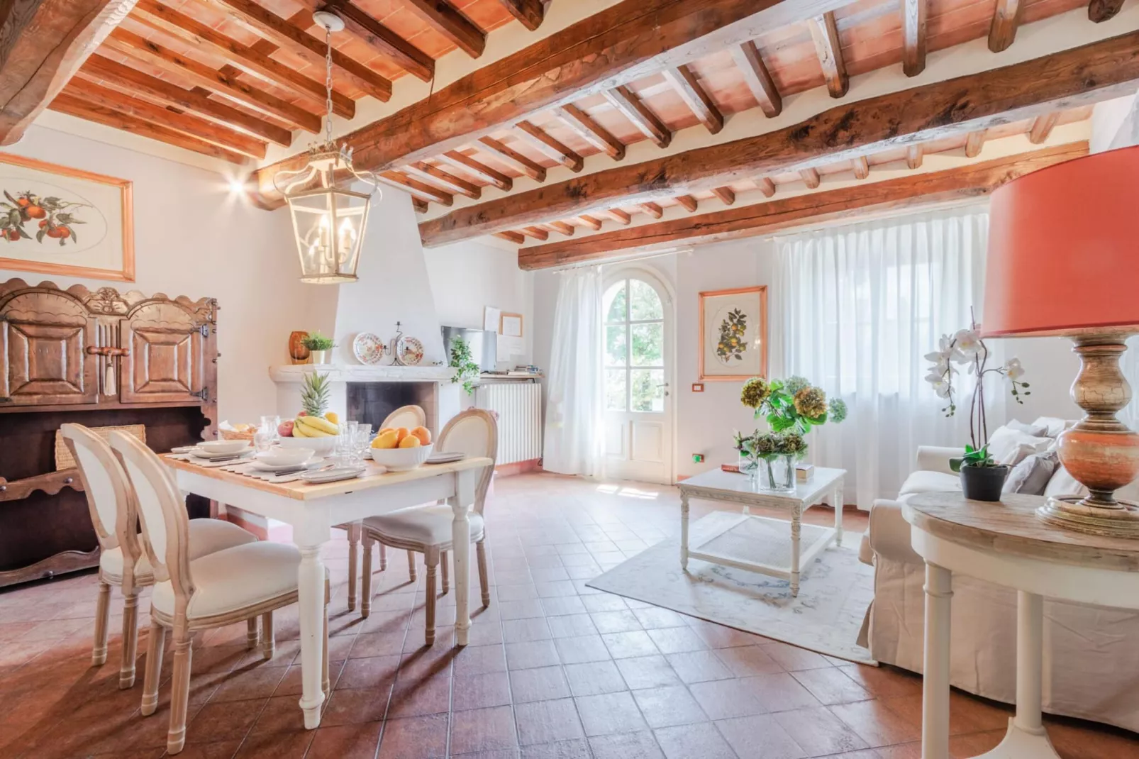 Elisa Farmhouse Apartment in Wine Resort - Eetkamer