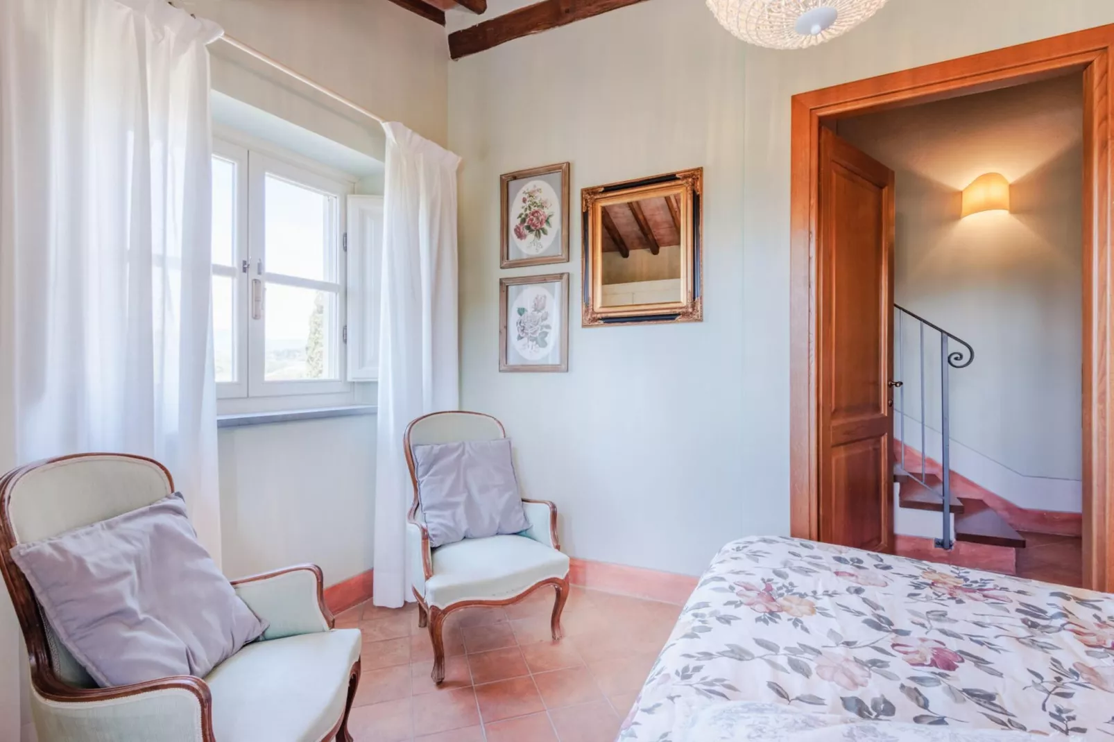 Anna Farmhouse Apartment in Wine Resort in Lucca - Slaapkamer