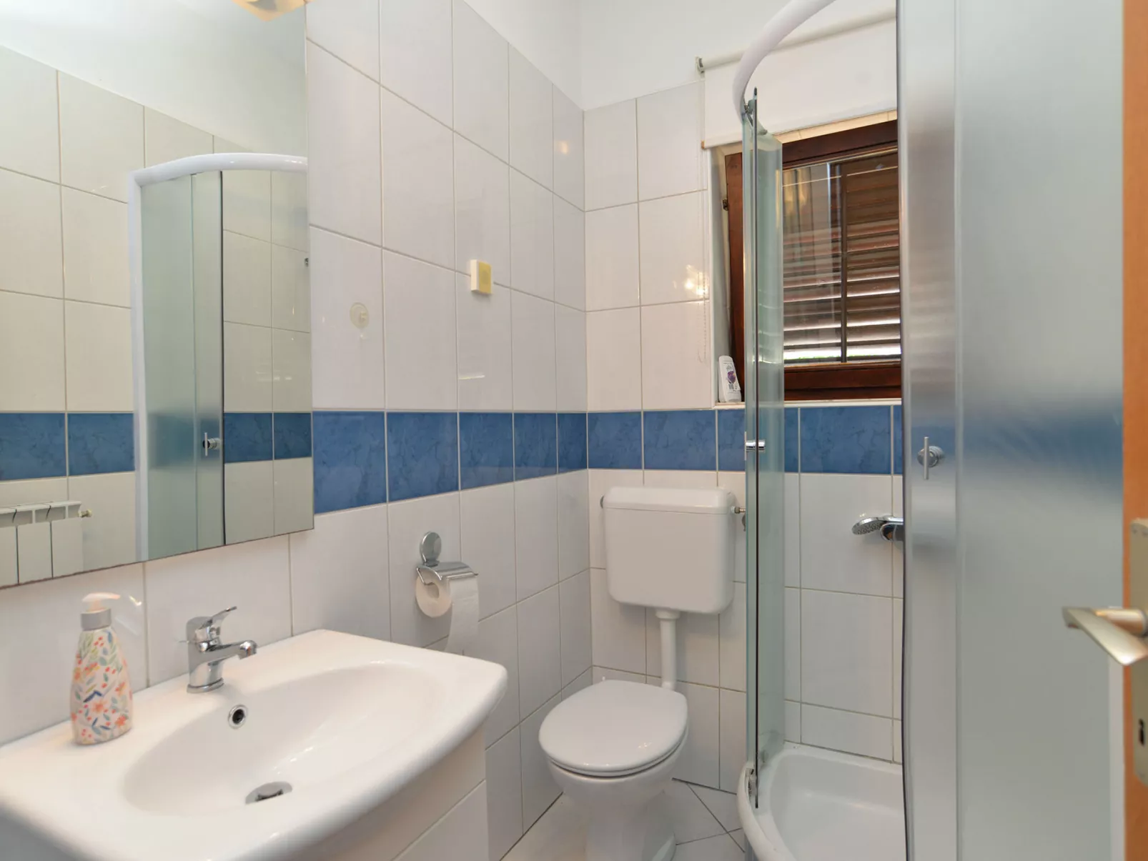 Apartment 242 - Binnen