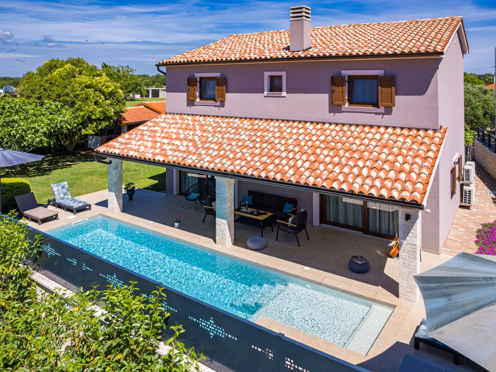 Villa Roma - Buiten