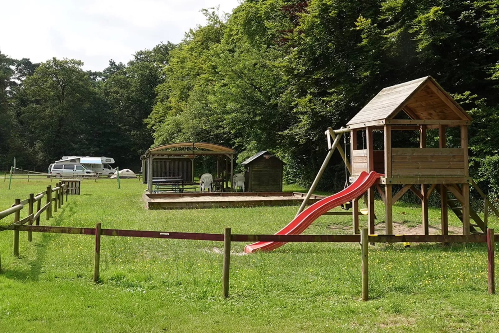Caravan Bosrand Lembeke 2 - Parkfaciliteiten