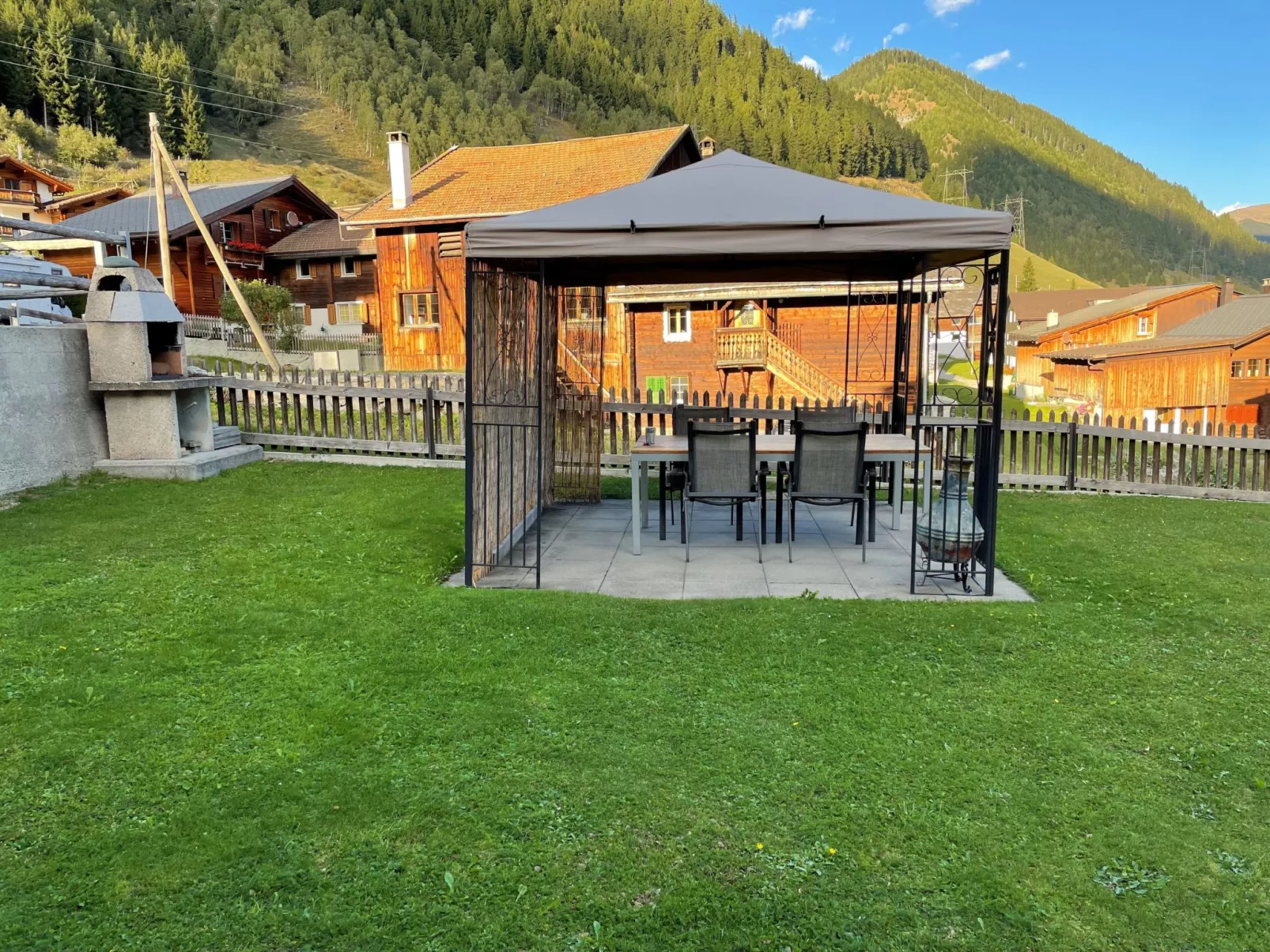Sum il Vitg, Decurtins, (Sedrun), 166.01 - Buiten