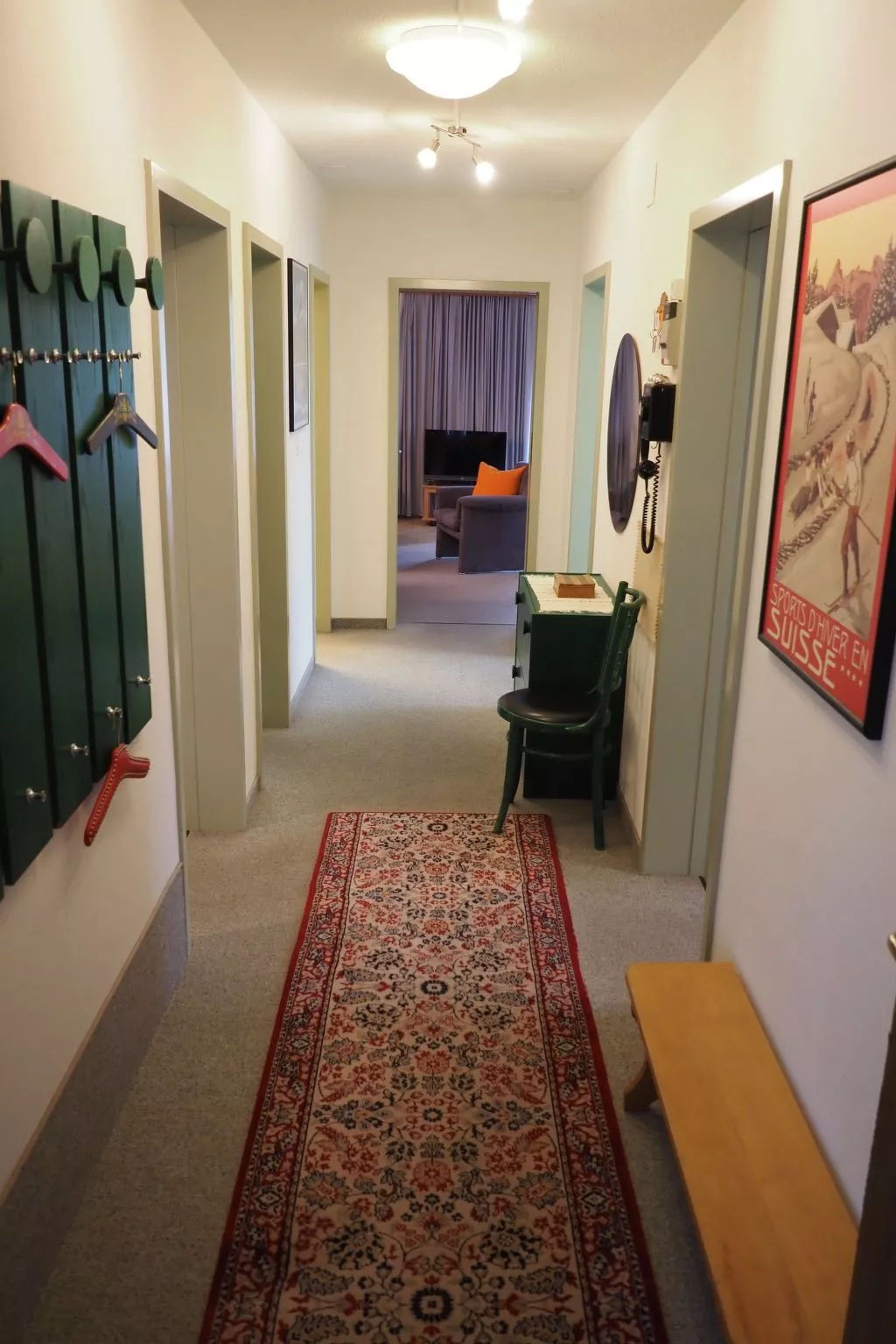 Arcula, (Flims Dorf). Grosszügige 3.5 Zimmerwohnung, 105 m2, ruhig & zentral ge - Binnen