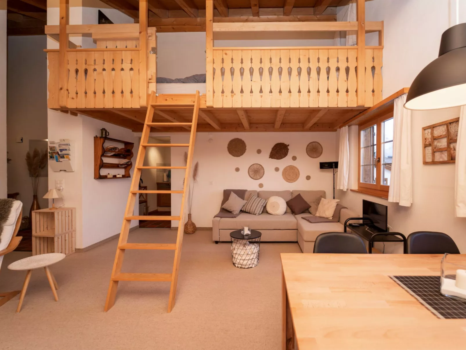 Cresta 54, Obersaxen-Misanenga, (Obersaxen). - Binnen