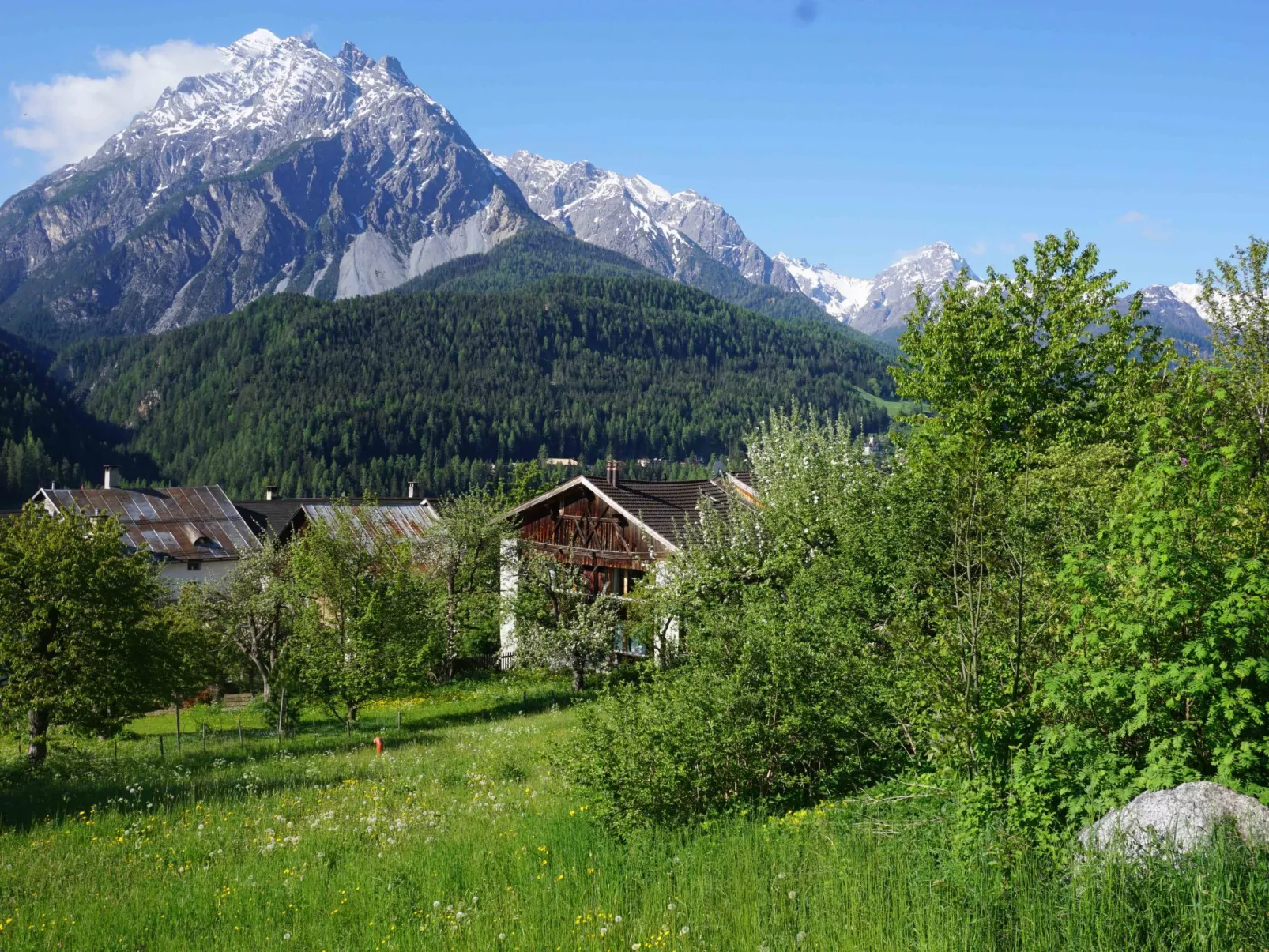 Chasa Allegra, (Scuol). - Buiten