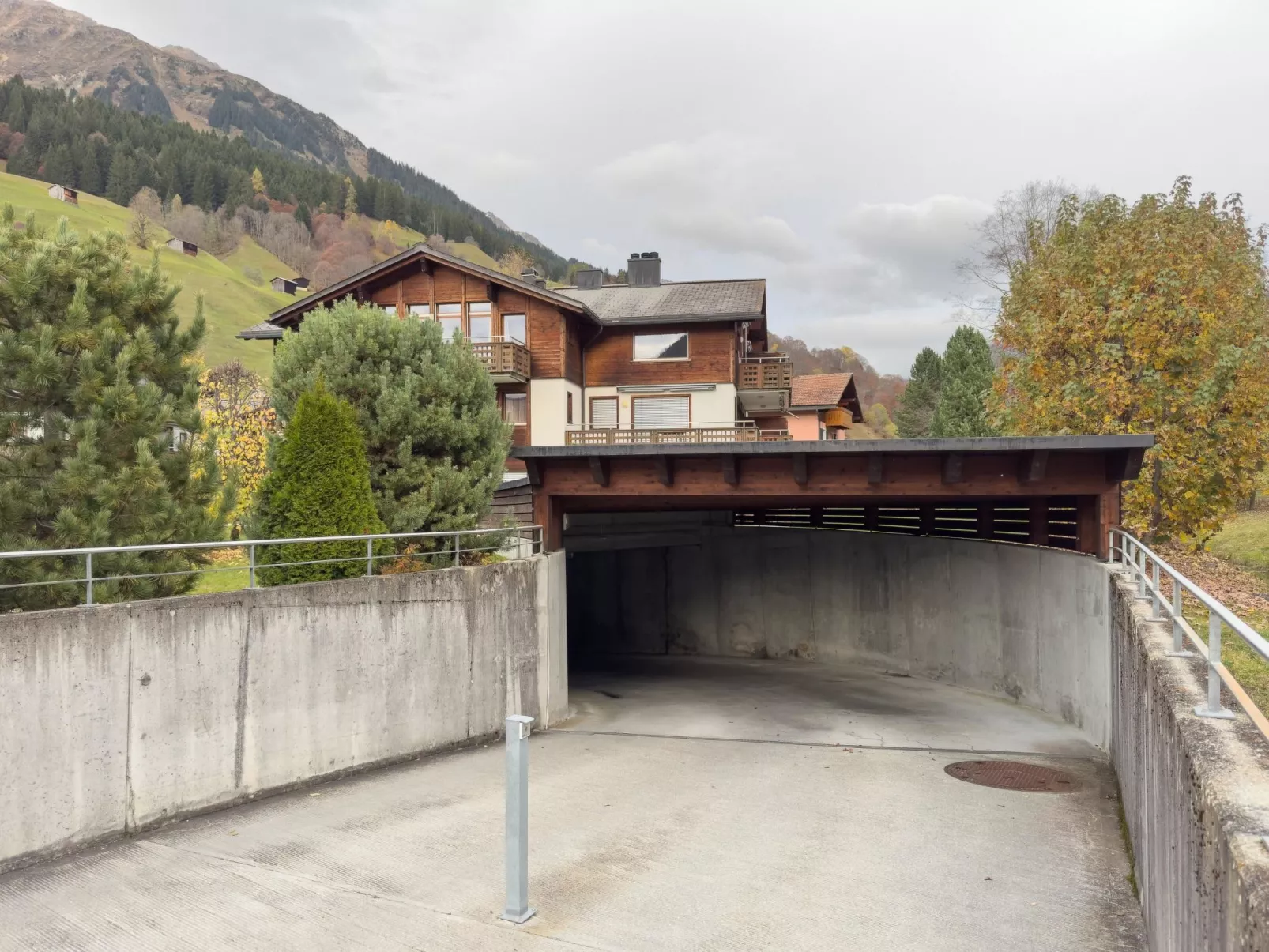 Bergparadies im Laub B5 3½-Zimmerwohnung - Buiten