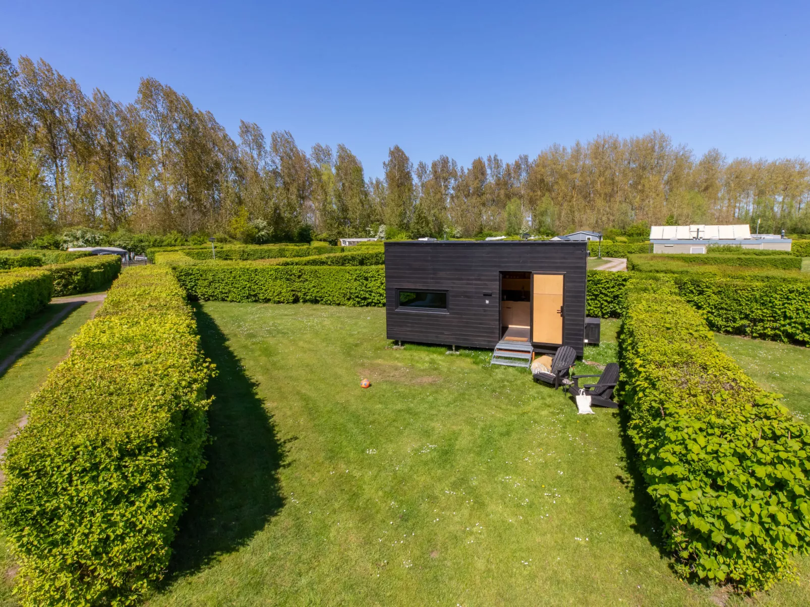 Tiny Cabin Sunshine no 21 - Buiten